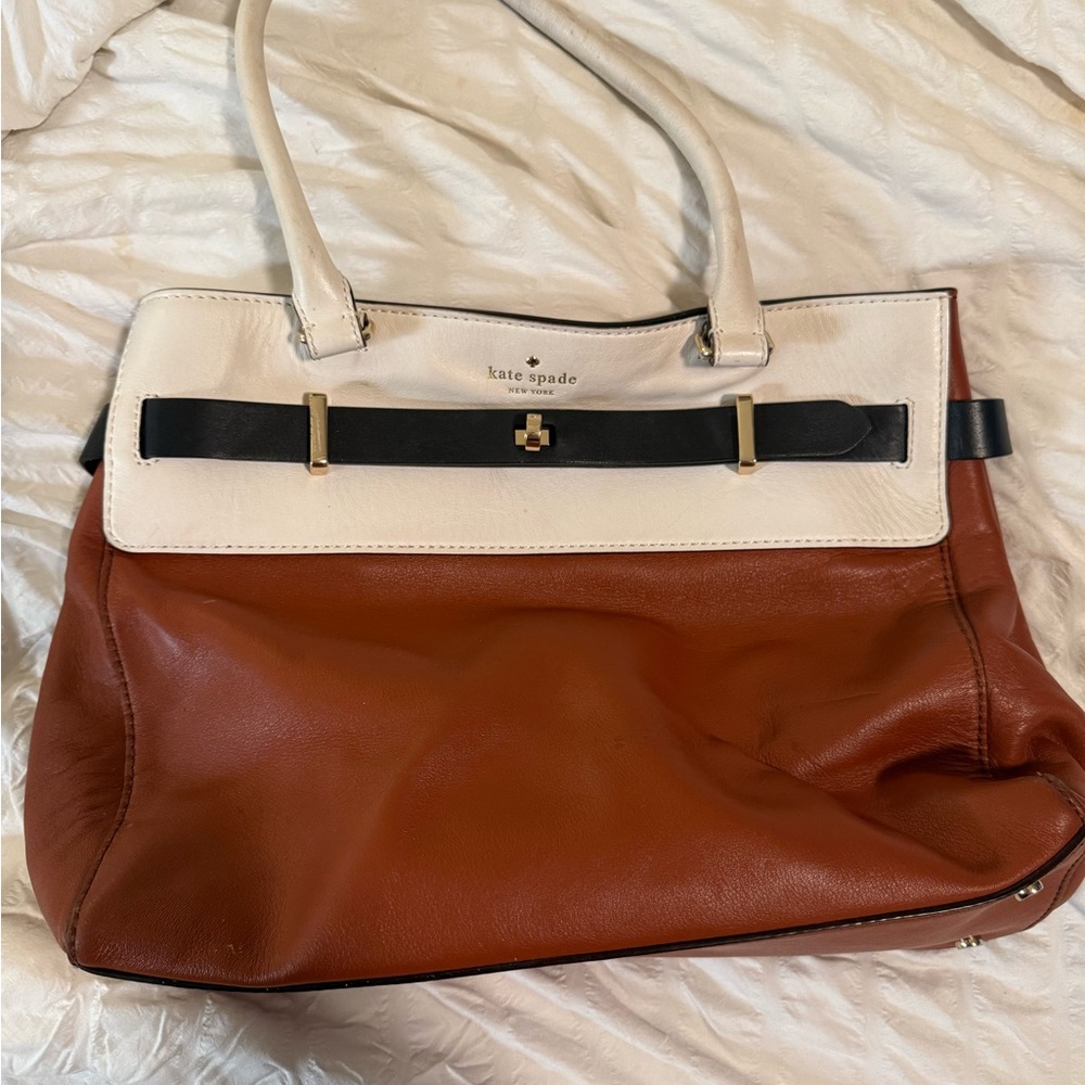 Kate Spade Tan and White Shoulder Bag